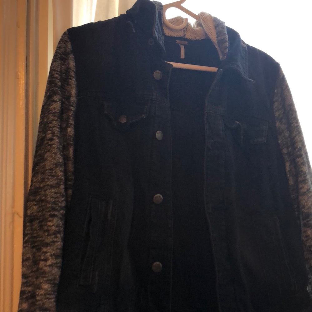 Free people jean jacket. Great condition.